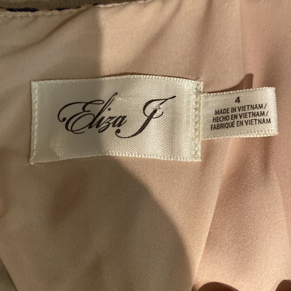 Worn once! Eliza J navy lace dress - Picture 8 of 9